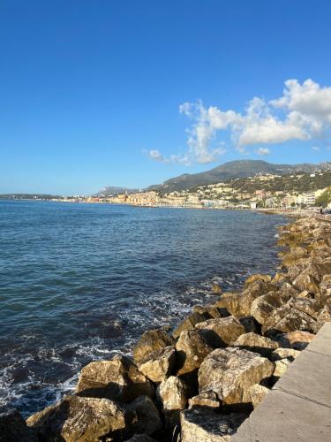 Menton Studio bord de mer