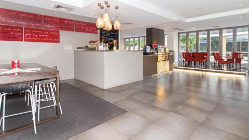 Restaurant ou autre lieu de restauration dans l'établissement Mantra Pandanas