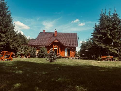 Drewniany dom w Borach Tucholskich "Twoja Ostoja"