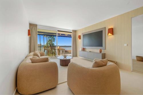 121 MARECHAL - 3-Bedroom Apartment Sea View and Parking