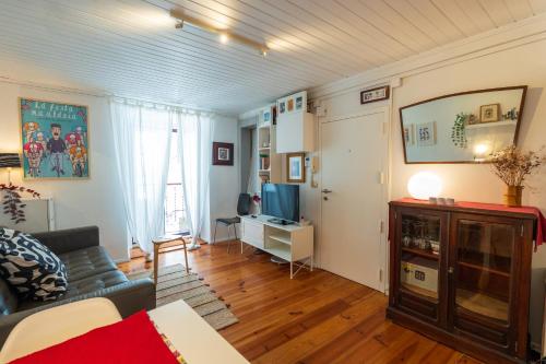 Lovely Apartment in the Heart of Historic Alfama
