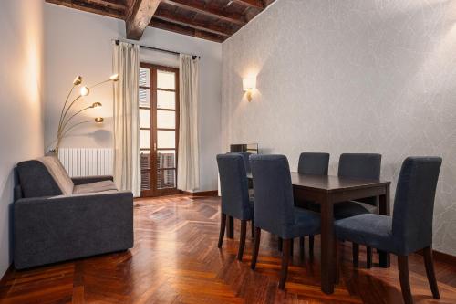 Classbnb - Luxury Apartment in Milan's Fashion District - 5 Min from Galleria Vittorio Emanuele II