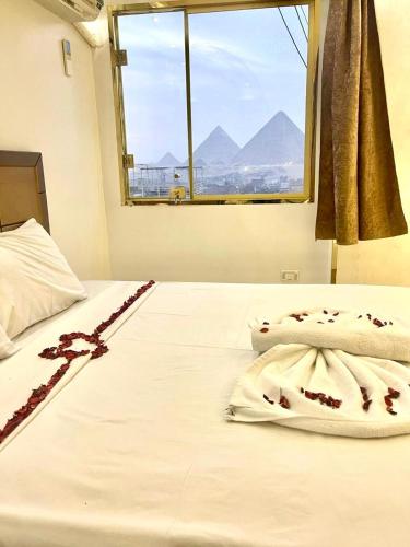 Luxury Orienta Pyramids Hotel