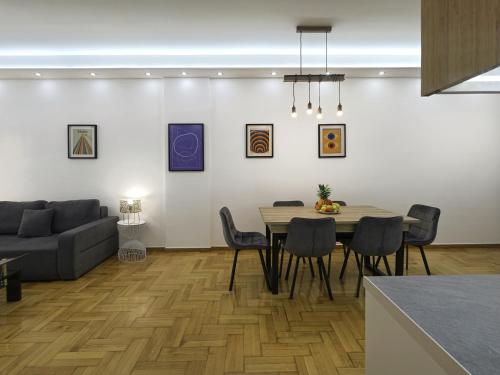 Modern Comfort in Kipseli