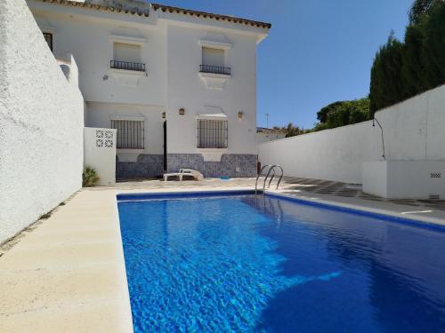 Villa Duplex 3 Bedrooms, 400 M to the beach, Pool