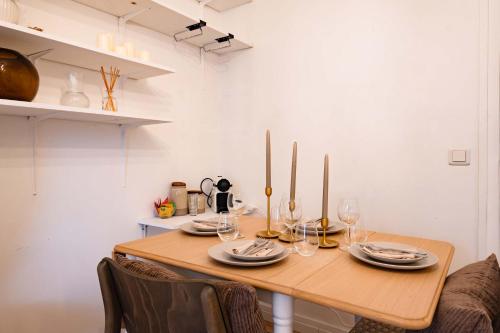 Peaceful Flat Martyrs for 6 Guests