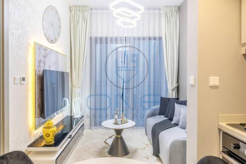 Designer Apartment in Zada Tower, Downtown