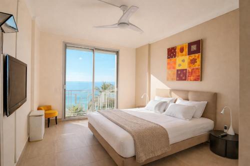 Superb Bright Apartment with Sea View