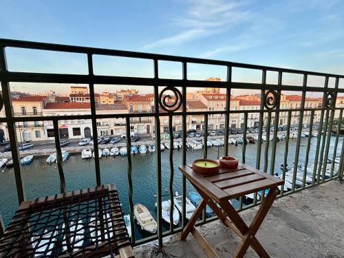 Appartement Centre Sète - Balcon Vue Quai