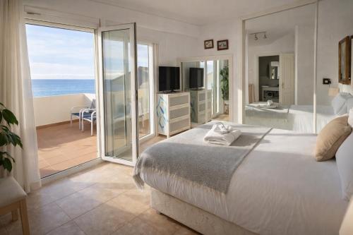The Panoramic Penthouse of Art photo 3
