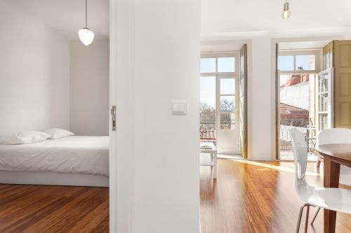 Egg Nuts Apartment