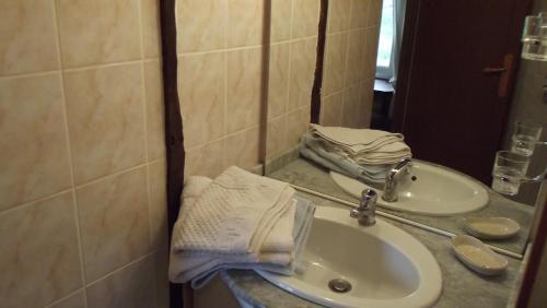 Bilik mandi di Domaine des 3 vallee dordogne