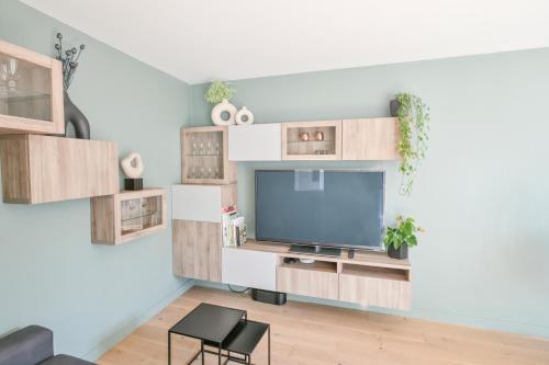 Paris Central 1 bedroom Apartment with AC