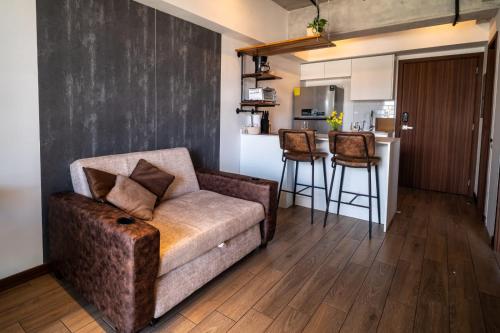 Urban Studio, Guatemala City, Inara z4