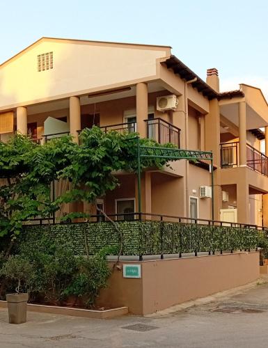 La Vigna Studios by the sea