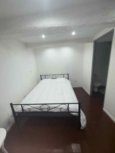 Llit o llits en una habitació de Chambre individuelle