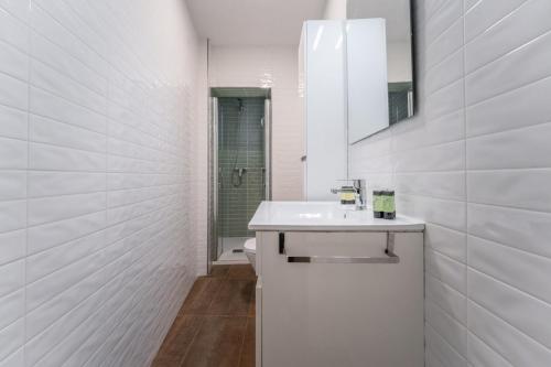 Modern comfortable -1 Bedroom 1Bath-Malasaña
