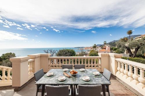 CRM - Sublime villa with stunning sea views
