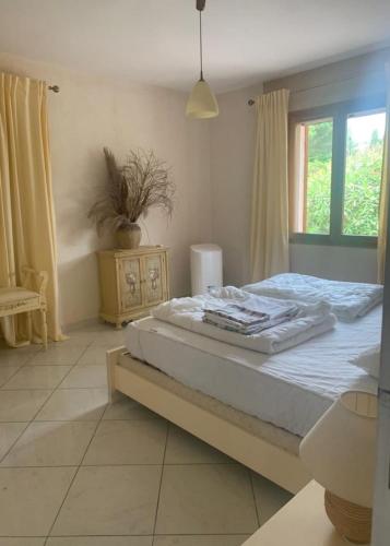 Villa with SEA VIEW, 1 km from the BEACH and CITY CENTER, BBQ, Tennis close by