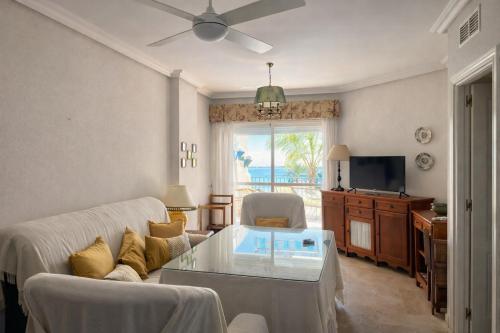 Lyrioshomes Precioso Apartamento Puerto de Estepona photo 4