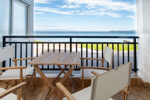 Dimitris Beach House