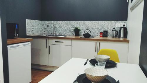 Studio near train station, city center