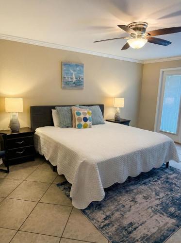 Gallery image of Cozy Retreat King Bed Fast Wi-Fi Beach in Biloxi