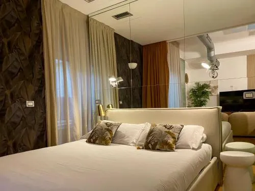 INTOMILAN I Elegant Apartments in Duomo photo 17