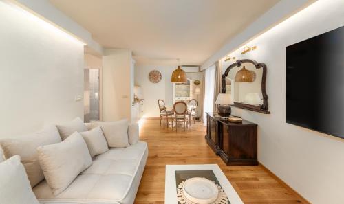 City Pearl Apartment Rea
