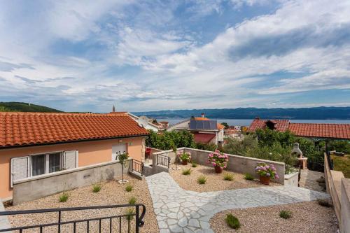 Holiday Home near Beach in Vrbnik-Insel Krk 45799