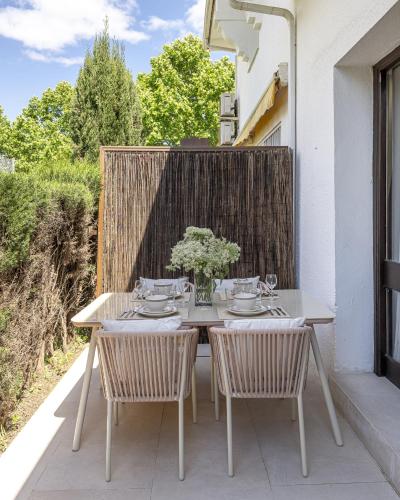 Beautiful studio just 200m from the beach