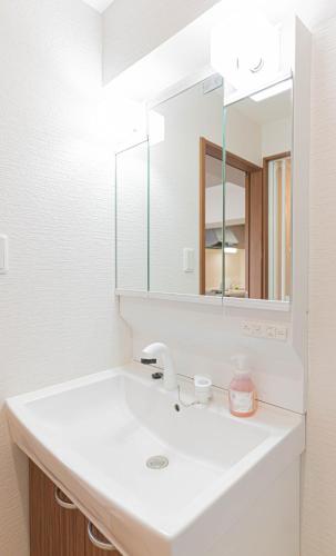 Premium space with excellent access to Tennoji area, Namba and Shinsaibashi - 401