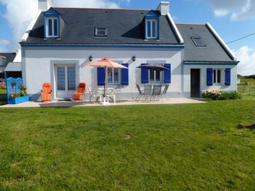 Maison neuve 3 chambres, proche plage à Locmaria, 6-8 couchages - FR-1-813-37