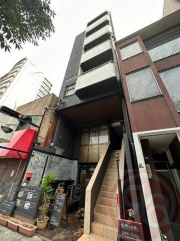 Premium space with excellent access to Tennoji area, Namba and Shinsaibashi - 302