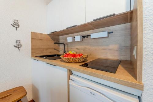 Apt Des Lacs Near Lac des Gaillands Balcony & Views - Happy Rentals