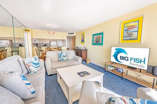 South Hampton 3BR Oceanview Balcony Steps to Beach photo 4