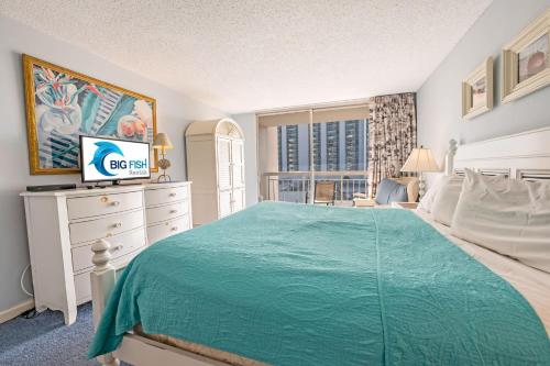 South Hampton 3BR Oceanview Balcony Steps to Beach photo 18