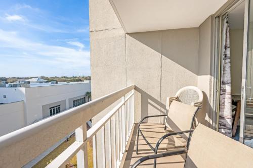South Hampton 3BR Oceanview Balcony Steps to Beach photo 39