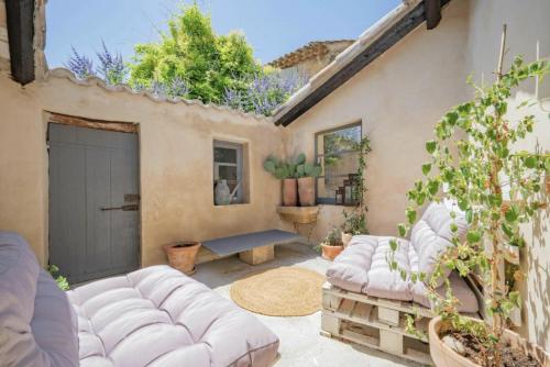 Artist's House In The Heart Of Lourmarin