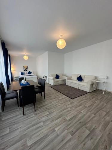 SG Ladies Accommodation