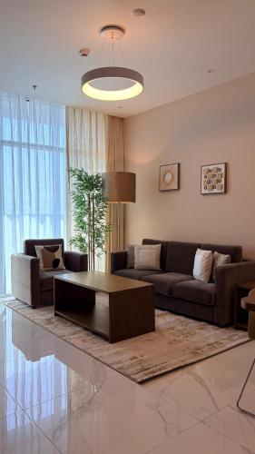 Exclusive 2BR Apartment - Prime Al Furjan-402