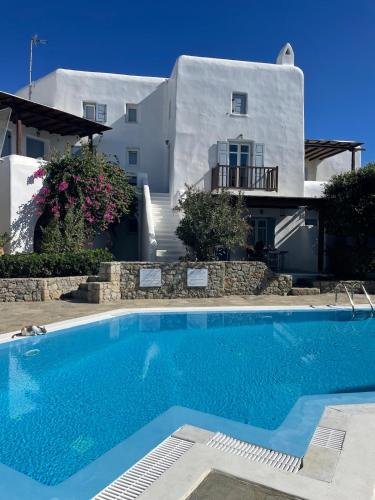 COZY CYCLADIC HOME , close to Ornos beach