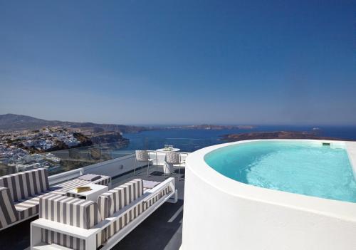 Baseinas apgyvendinimo įstaigoje Cloud 9 arba netoliese