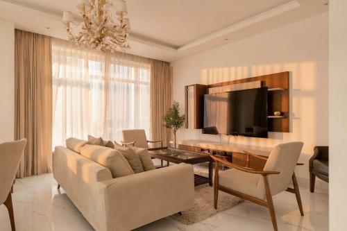 1 Bedroom Deluxe Apartment with Marina Views