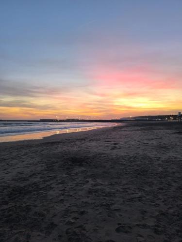 Bajo con vistas al mar