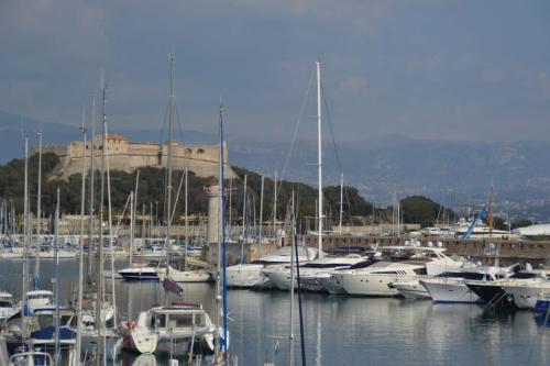 Lovely apartment in Old Town of Antibes 3 pers