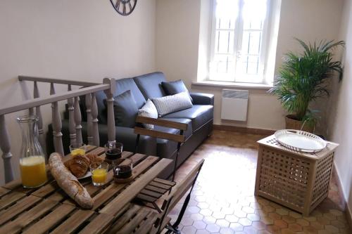 Lovely apartment in Old Town of Antibes 3 pers