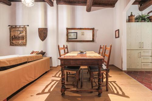 Bright & Cozy Designer Apartment in San Niccolò