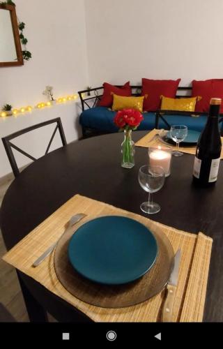 Romantic Suite with Private Jacuzzi & Free Parking