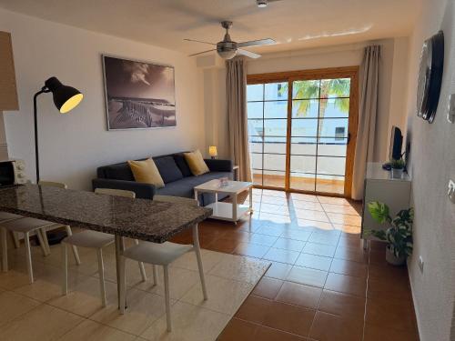 662 - Garden City - 1 Bedroom with Terrace